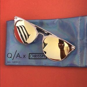 QUAY x CHRISSPY limited edition Rose Gold Gemini